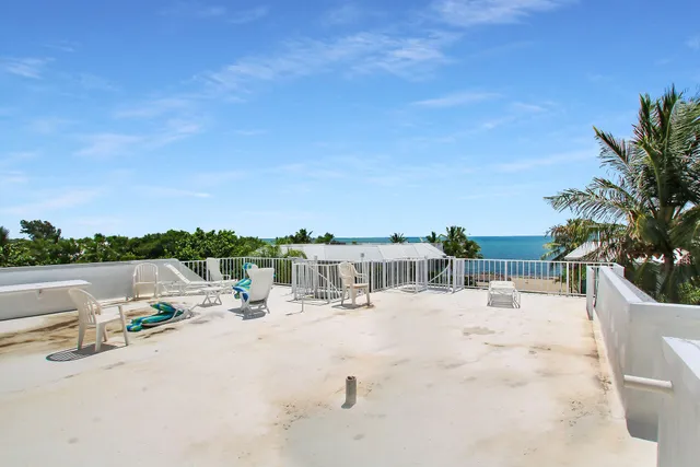 $1,300,000 | 141 Aregood Lane, Unit C1, Islamorada, FL 33036