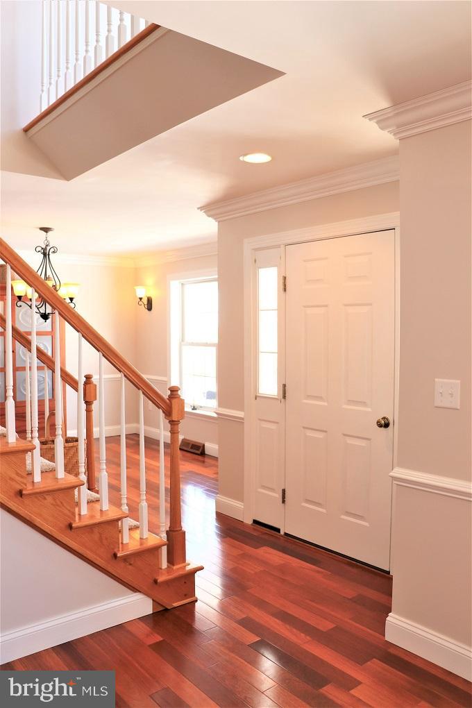286 Mt Airy Road New Providence, PA 17560 - Photo 3 of 52 Foyer