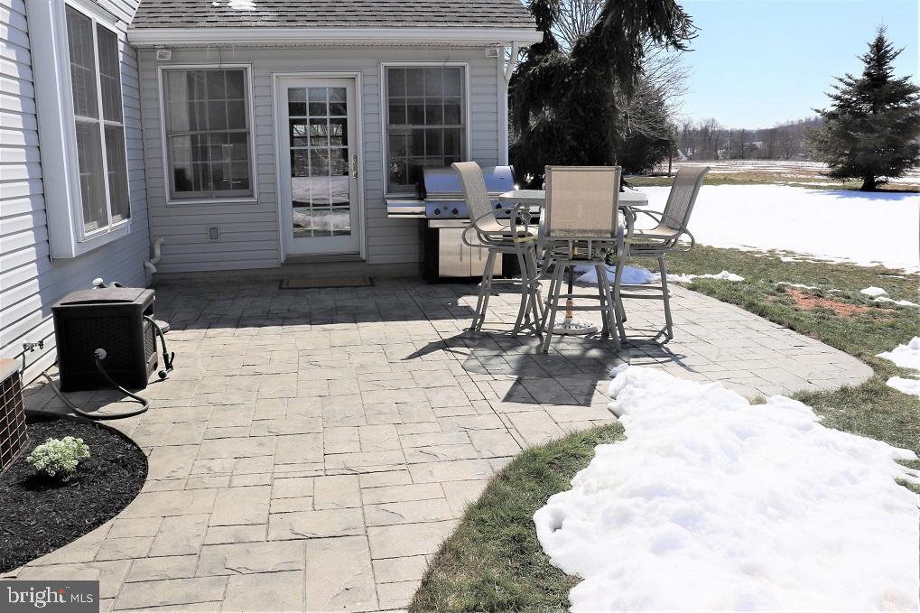 286 Mt Airy Road New Providence, PA 17560 - Photo 40 of 52 Patio