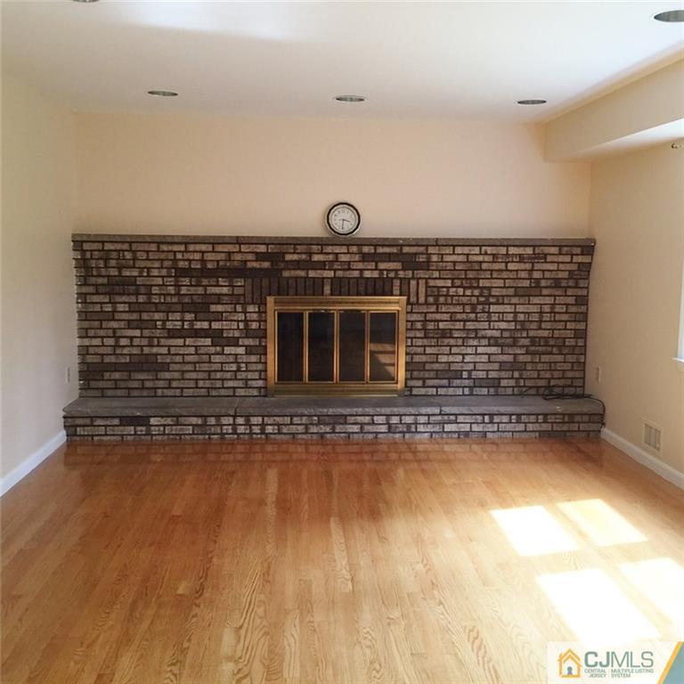 35 Roxy Avenue Edison, NJ 08820 - Photo 8 of 13 Gallery Image 8