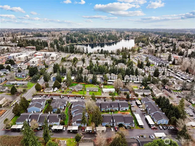 $349,000 | 16817 Larch Way, Unit E103, Lynnwood, WA 98037