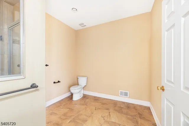 $455,000 | 19 Prospect Circle, Wantage, NJ 07461