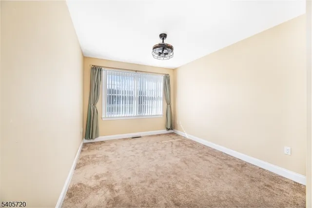 $455,000 | 19 Prospect Circle, Wantage, NJ 07461