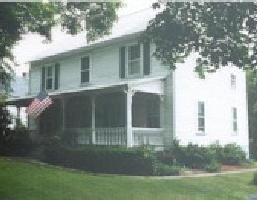 43 Elizabeth Street Kent, CT 06757 - Photo 1 of 1 Gallery Image 1