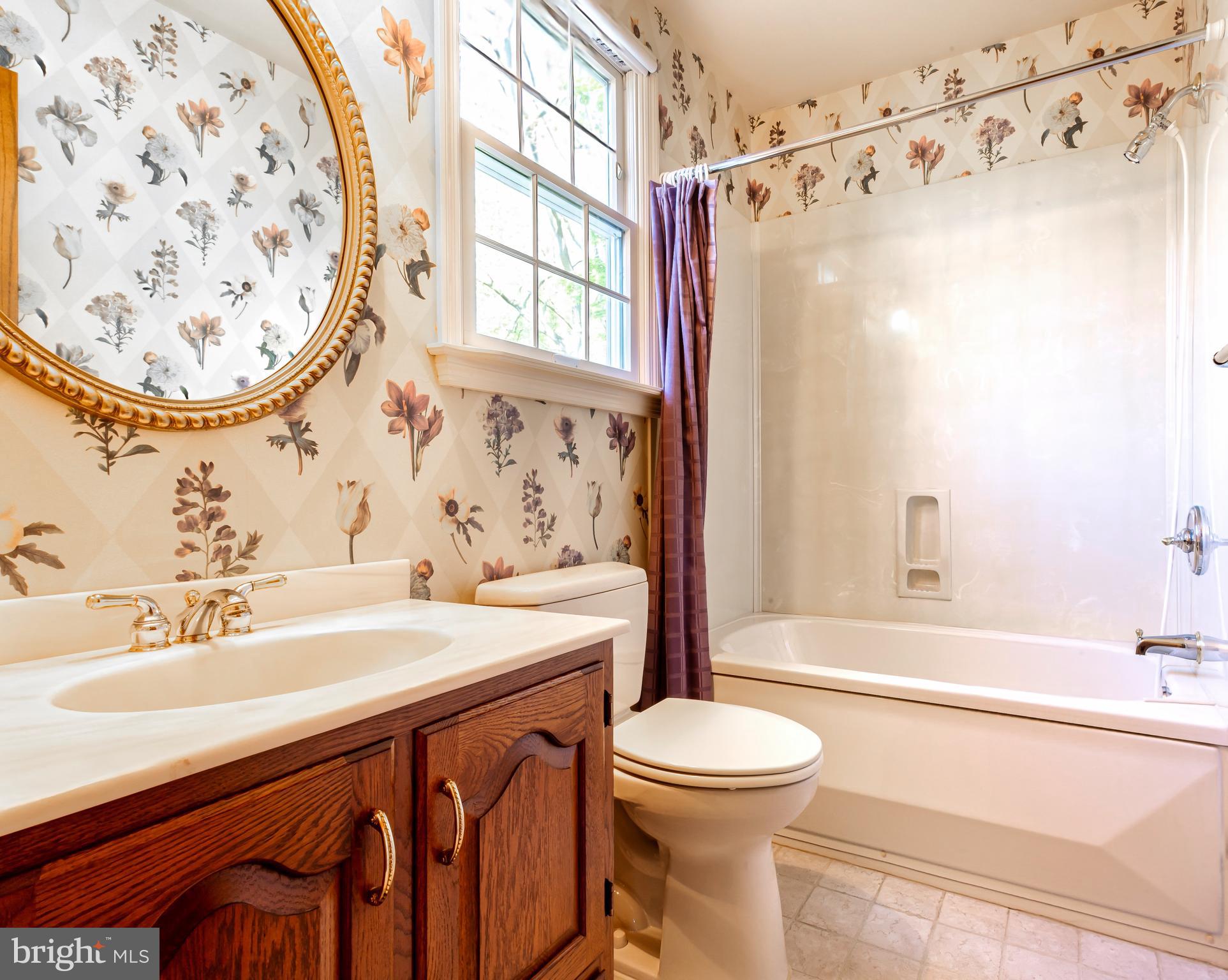 24 Cedar Creek Drive Clementon, NJ 08021 - Photo 20 of 28 a bathroom with a sink a toilet and a bathtub
