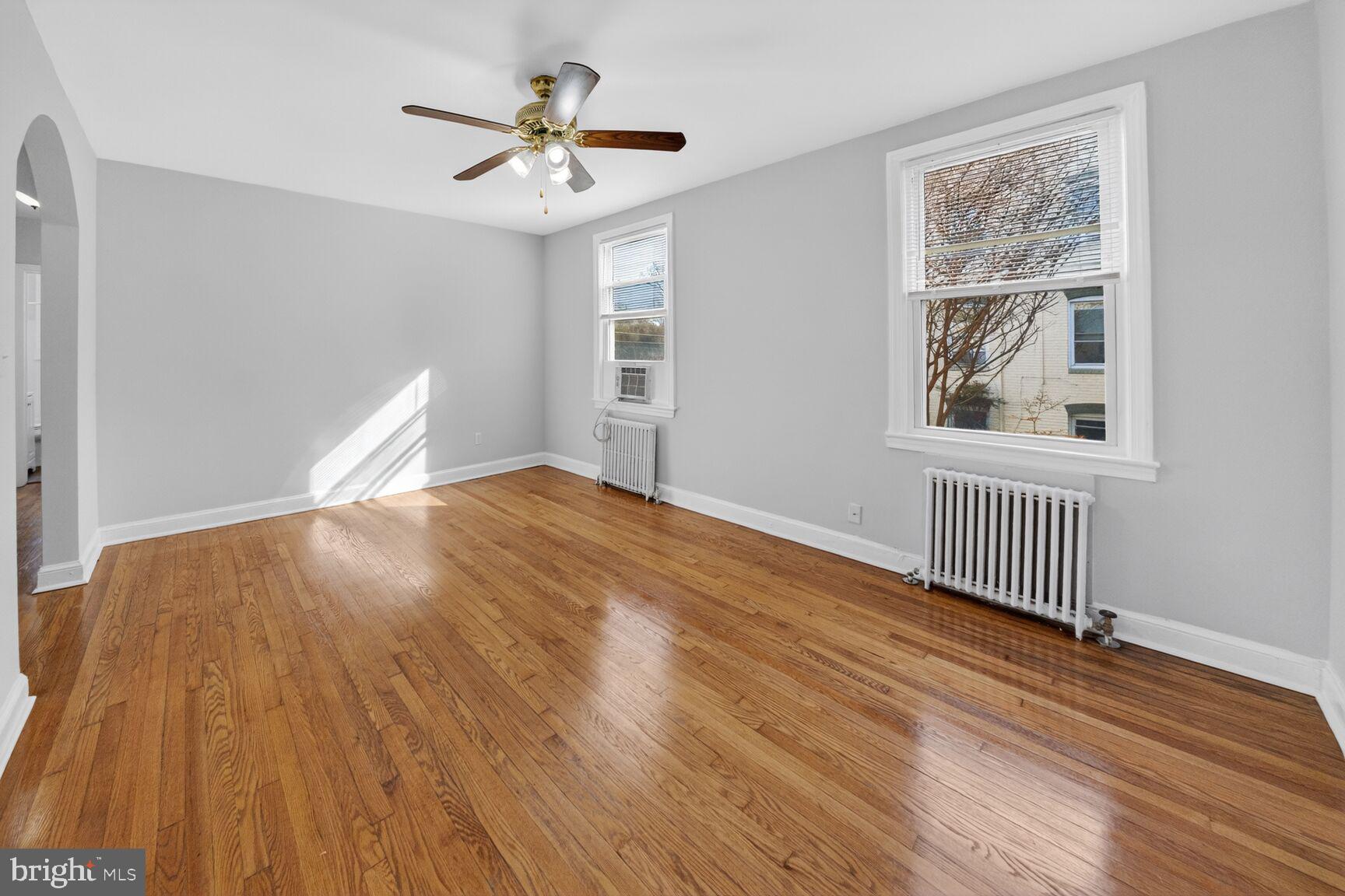 4701 Ravenswood Road, Unit 14 Riverdale, MD 20737 - Photo 4 of 14