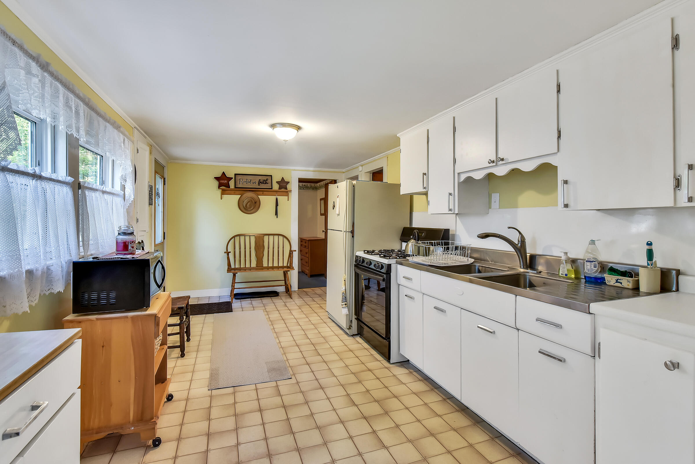 709 Marston Road Gardiner, ME 04345 - Photo 11 of 21 109329gr-127