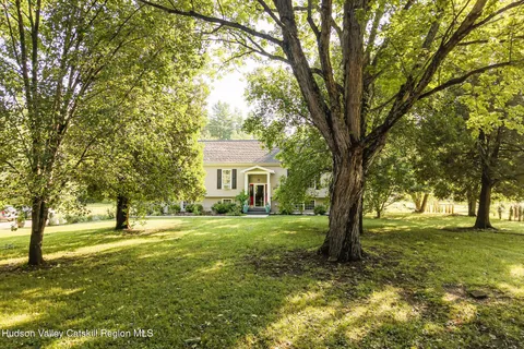 $649,900 | 26 Thornwood Lane, Accord, NY 12404