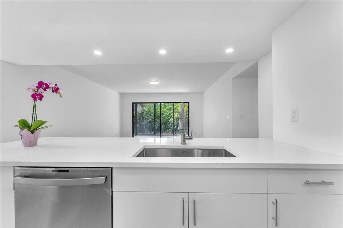 4283 Wood Ride Road, Unit 1B Boynton Beach, FL 33436 - Photo 8 of 22 Photo 8
