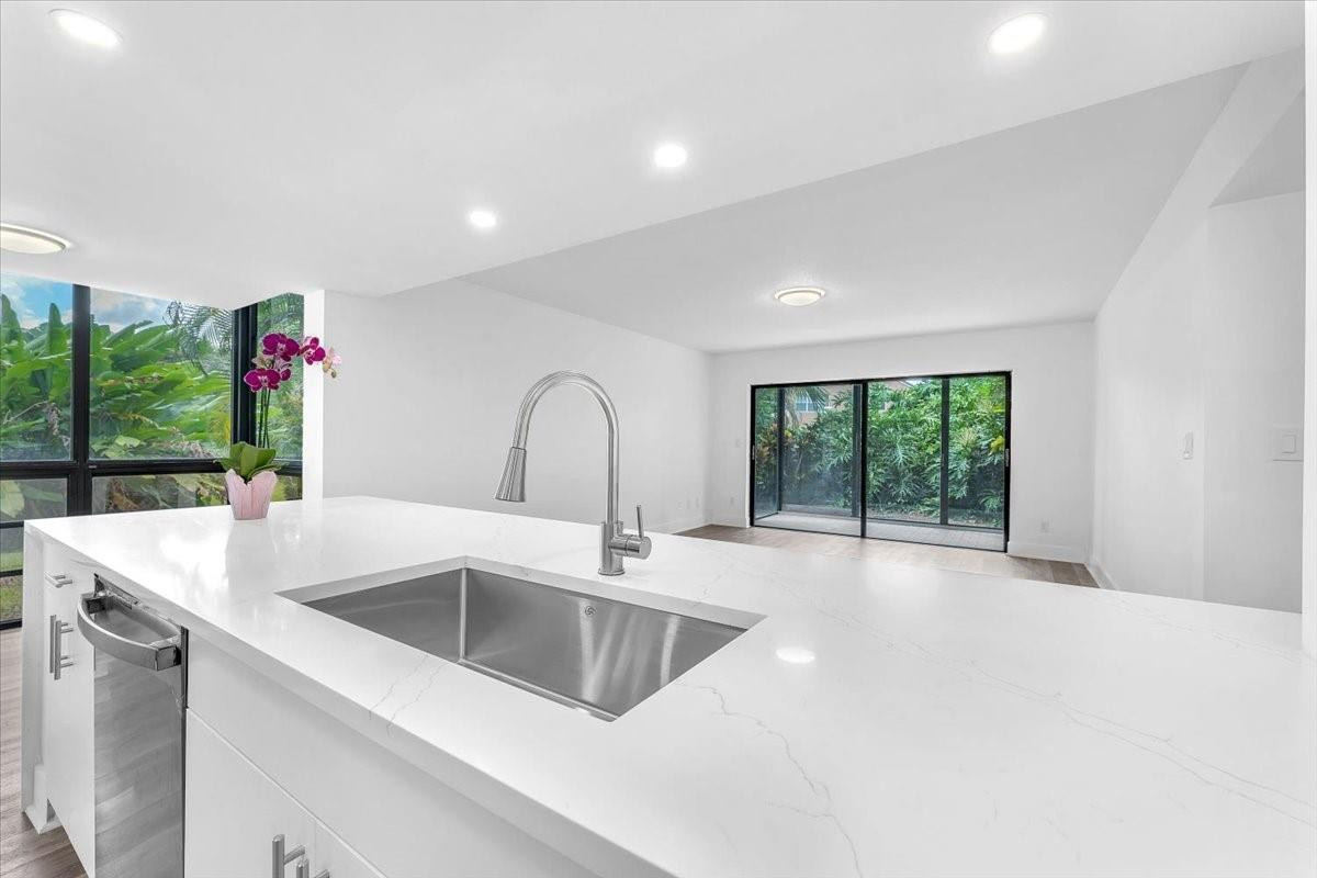 4283 Wood Ride Road, Unit 1B Boynton Beach, FL 33436 - Photo 9 of 22 Photo 9