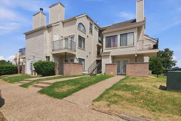 $55,000 | 1904 East 66th Place, Unit C110, Tulsa, OK 74136