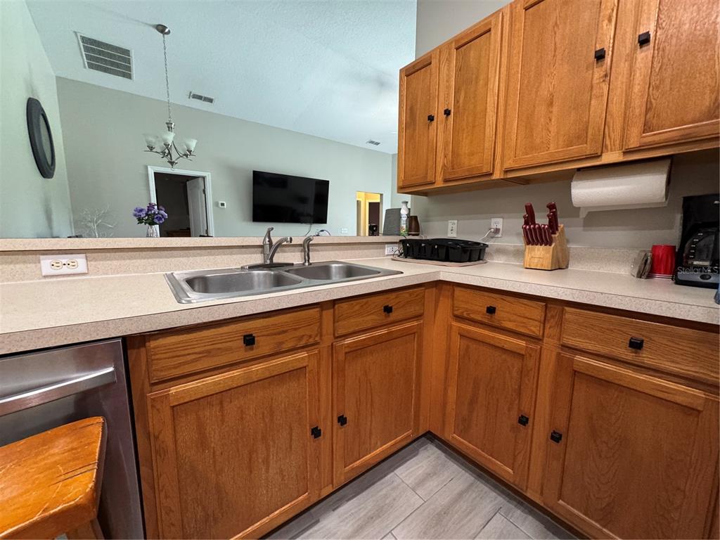 1126 Sandy Ridge Drive Davenport, FL 33896 - Photo 3 of 18