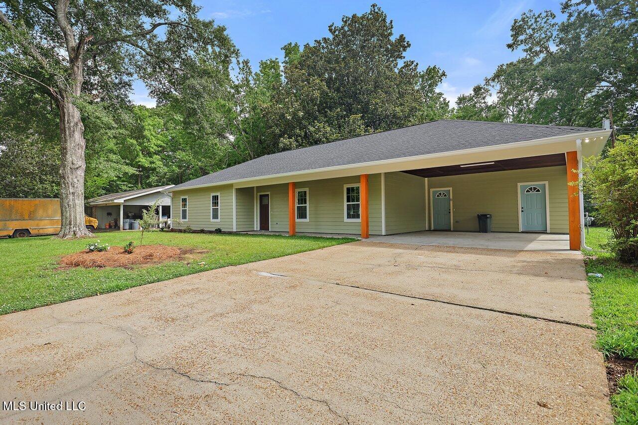 233 Allstate Drive Jackson, MS 39211 - Photo 1 of 29 233 Allstate Dr 3