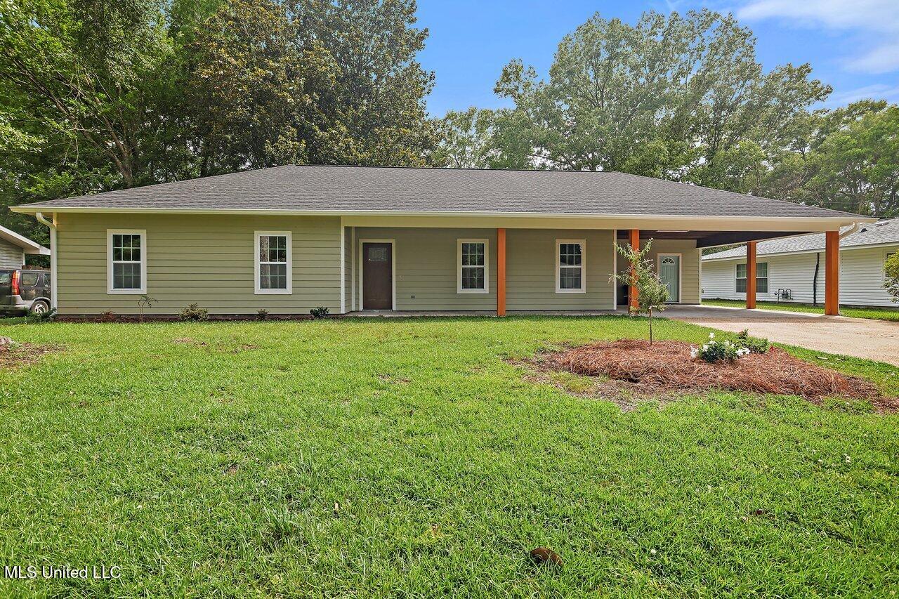 233 Allstate Drive Jackson, MS 39211 - Photo 3 of 29 233 Allstate Dr1