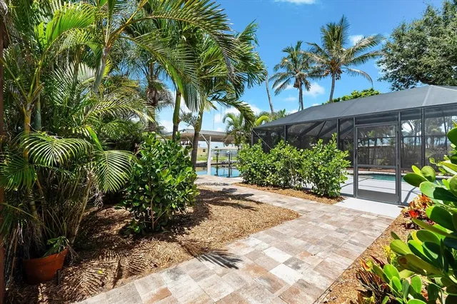 $959,000 | 1460 Deer Creek Drive, Englewood, FL 34223