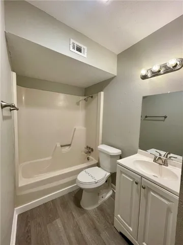 $975 | 2406 Toro Lane, Unit B, Bryan, TX 77807