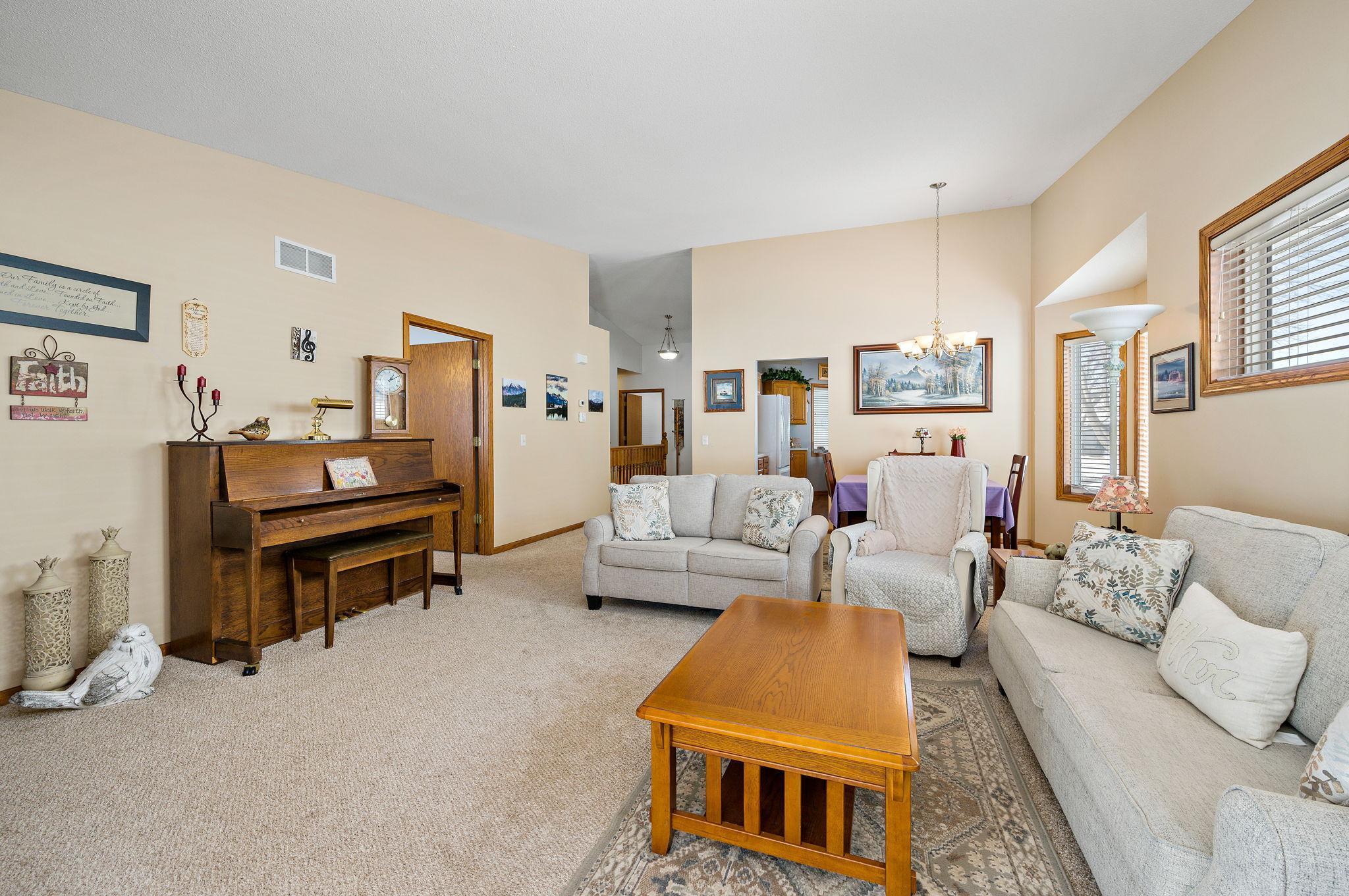 517 Buffalo Run Road Buffalo, MN 55313 - Photo 10 of 25