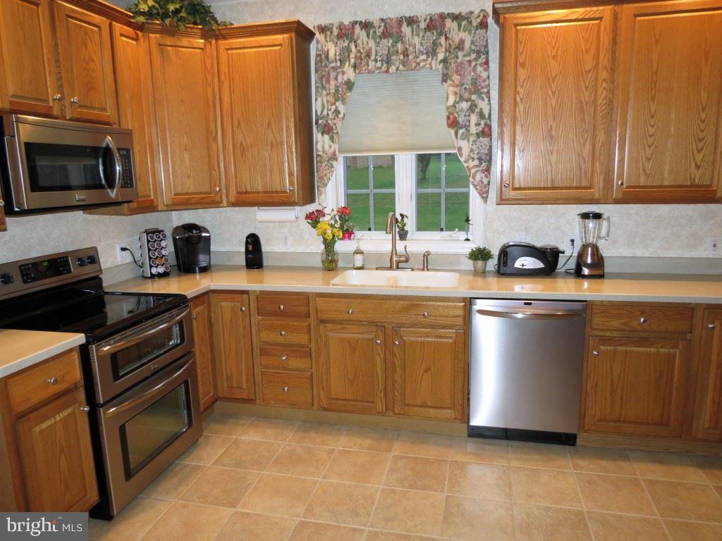 3673 Cheltenham Road York, PA 17402 - Photo 8 of 36 Gallery Image 8