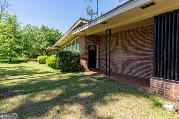 $219,988 | 482 Curry Street Northeast, Pelham, GA 31779