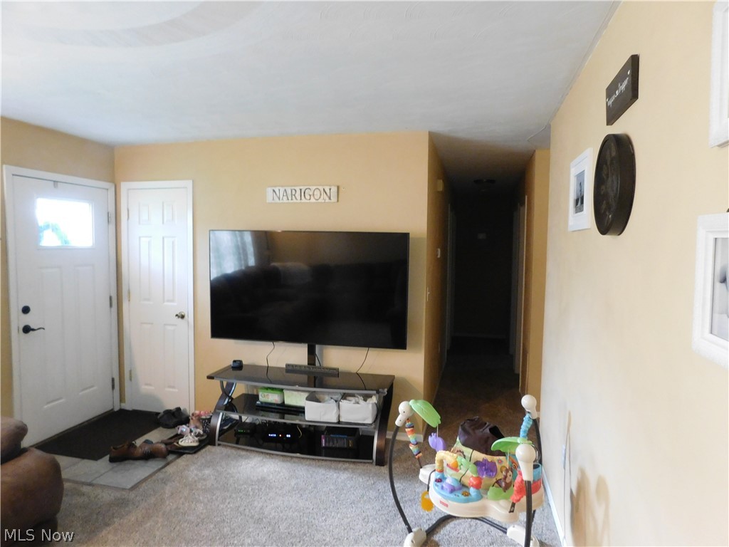 355 Genteel Ridge Road Wellsburg, WV 26070 - Photo 3 of 14