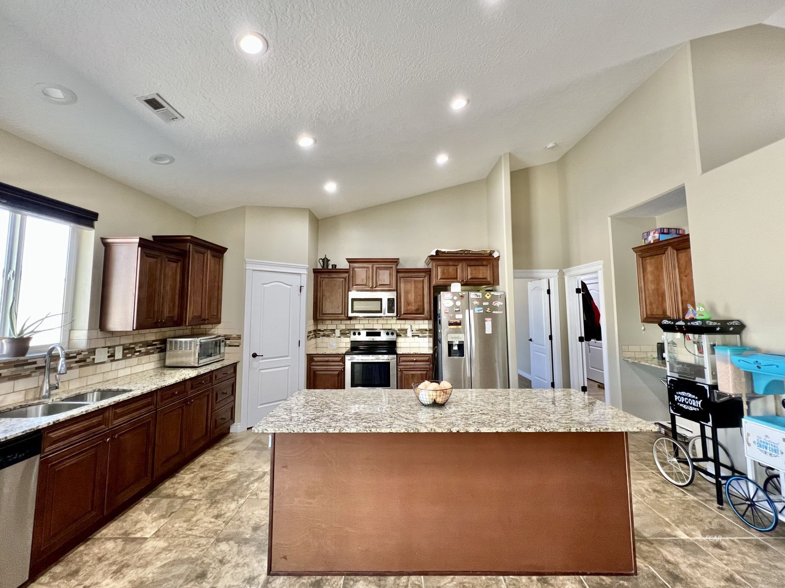 720 Spring Creek Parkway Spring Creek, NV 89815 - Photo 8 of 32 Gallery Image 8