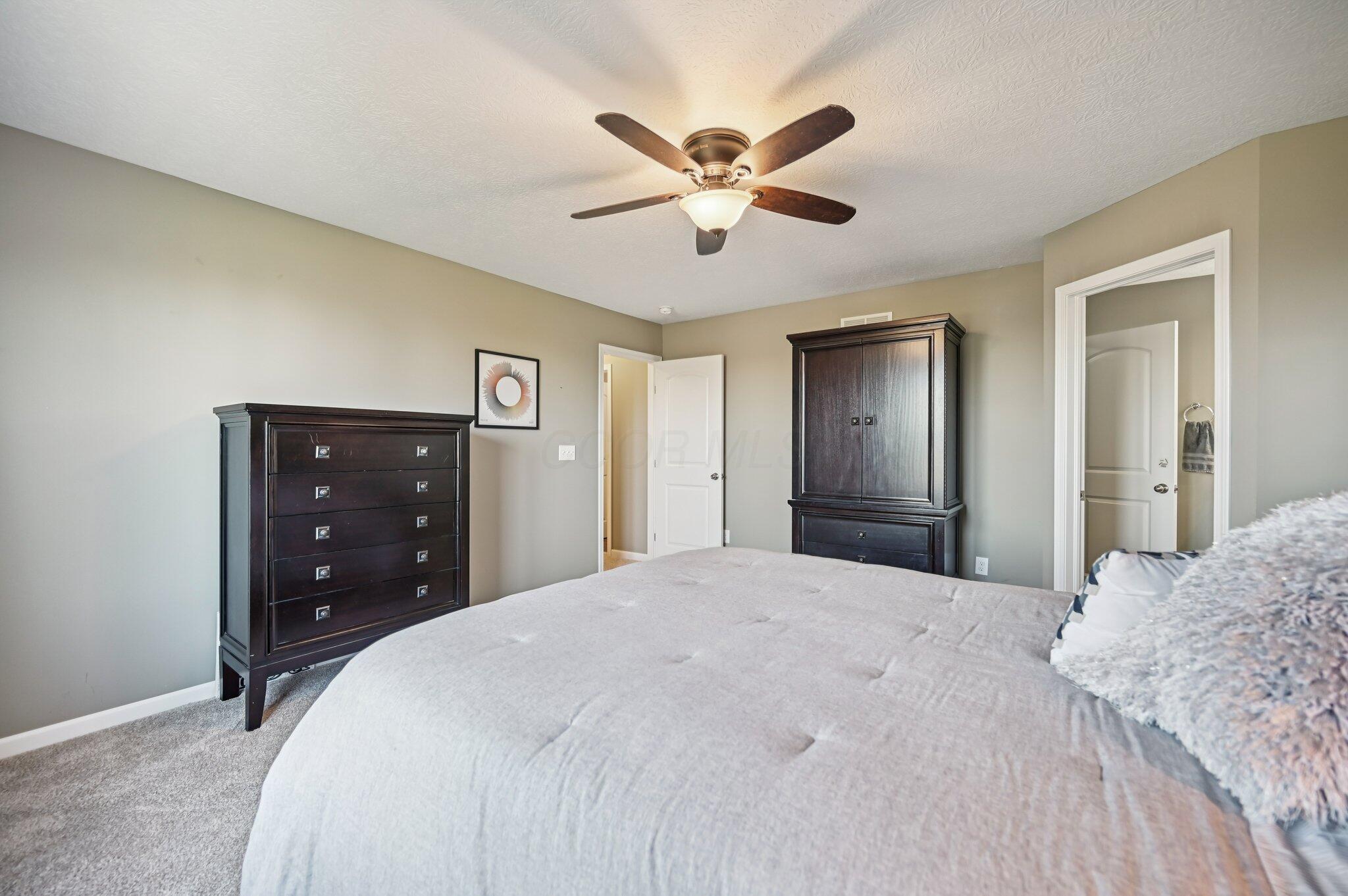 573 Eagle Walk Road Delaware, OH 43015 - Photo 24 of 52 Owners Suite