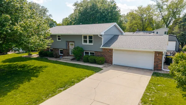 $330,000 | 103 Robert Drive, Normal, IL 61761