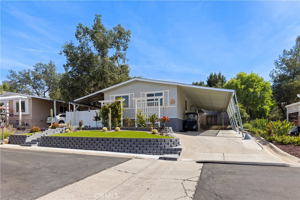 18218 Paradise Mountain Road, Unit 118 Valley Center, CA 92082 - Photo 2 of 56