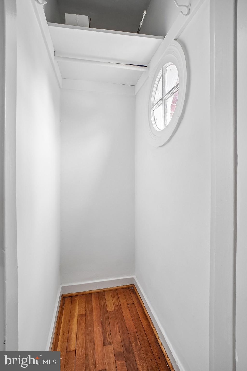 201 East Glebe Road, Unit B Alexandria, VA 22305 - Photo 7 of 29 Closet