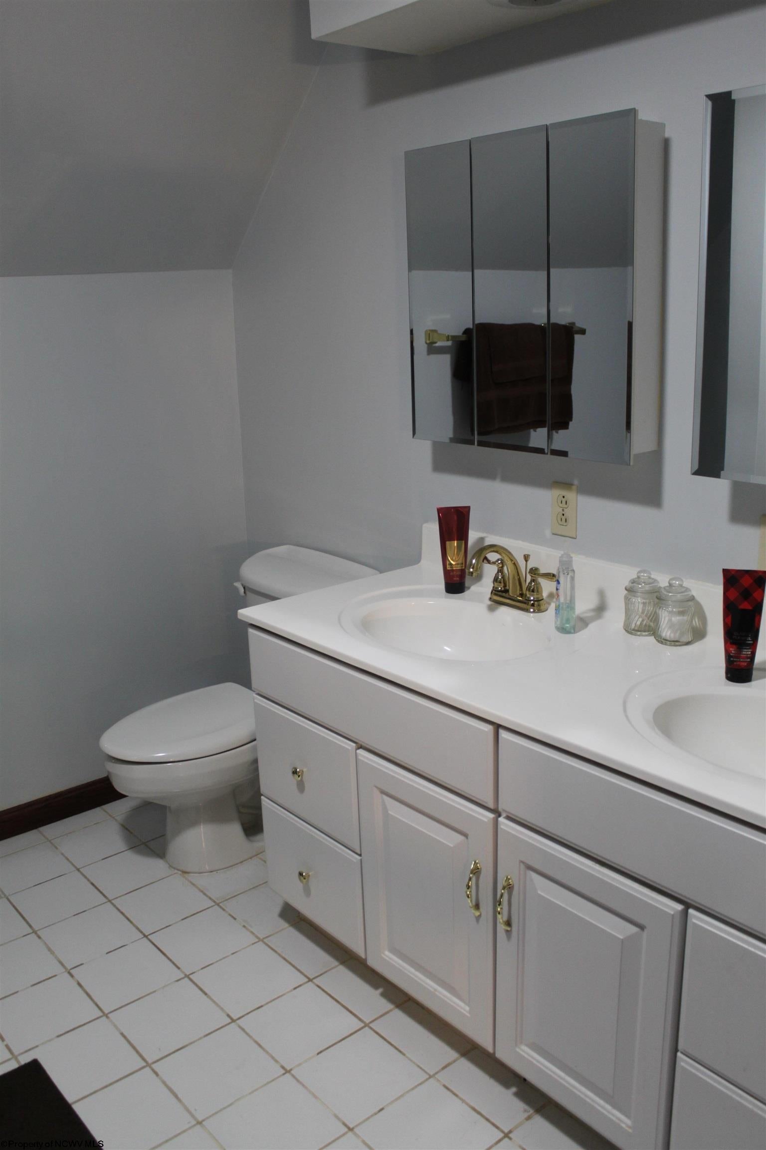 1998 Point Mountain Road Webster Springs, WV 26288 - Photo 24 of 32 Gallery Image 24