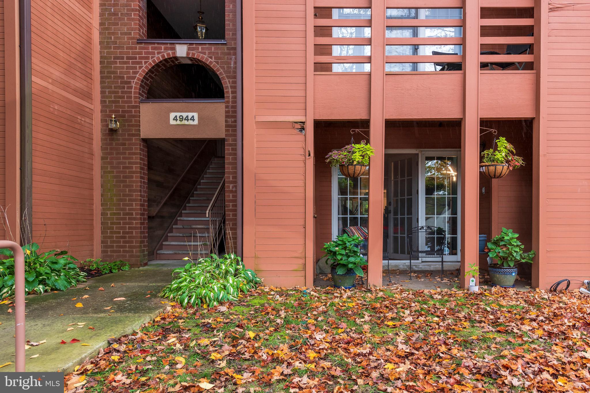 4944 Columbia Road, Unit 434 Columbia, MD 21044 - Photo 2 of 66 Exterior Front of the Condo Building