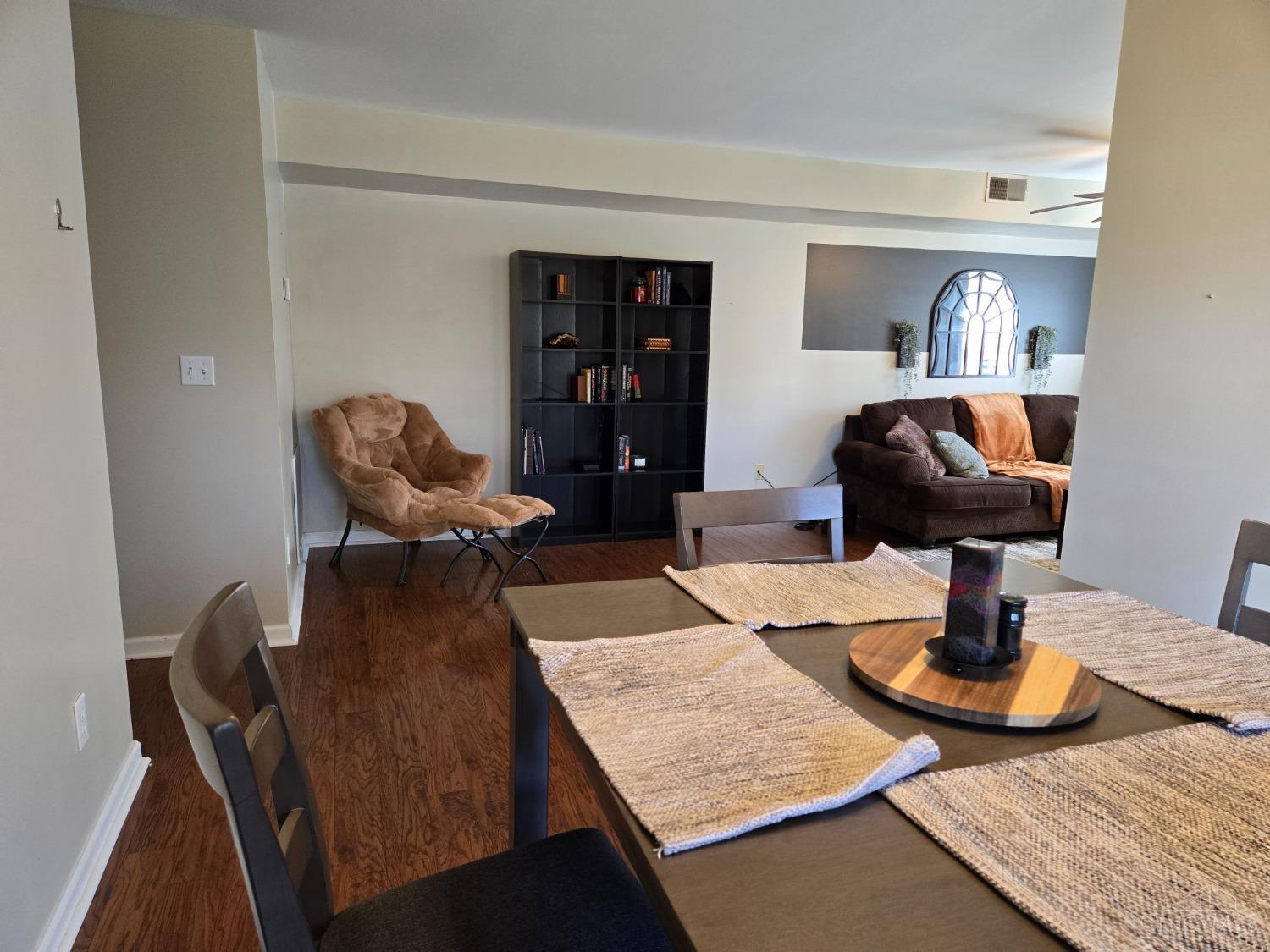 1812 Eaton Road, Unit 6 Hamilton, OH 45013 - Photo 8 of 17 Gallery Image 8