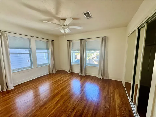 $2,150 | 2406 Elmen Street, Houston, TX 77019