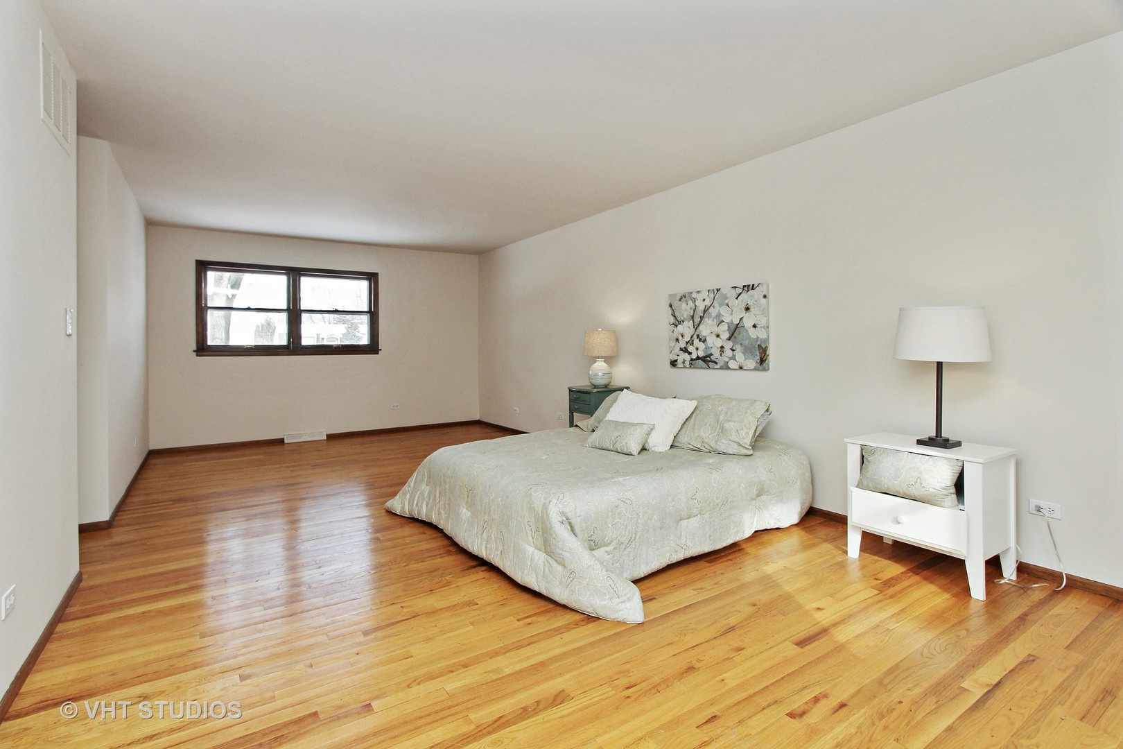 22 Downing Road Buffalo Grove, IL 60089 - Photo 14 of 21 Gallery Image 14