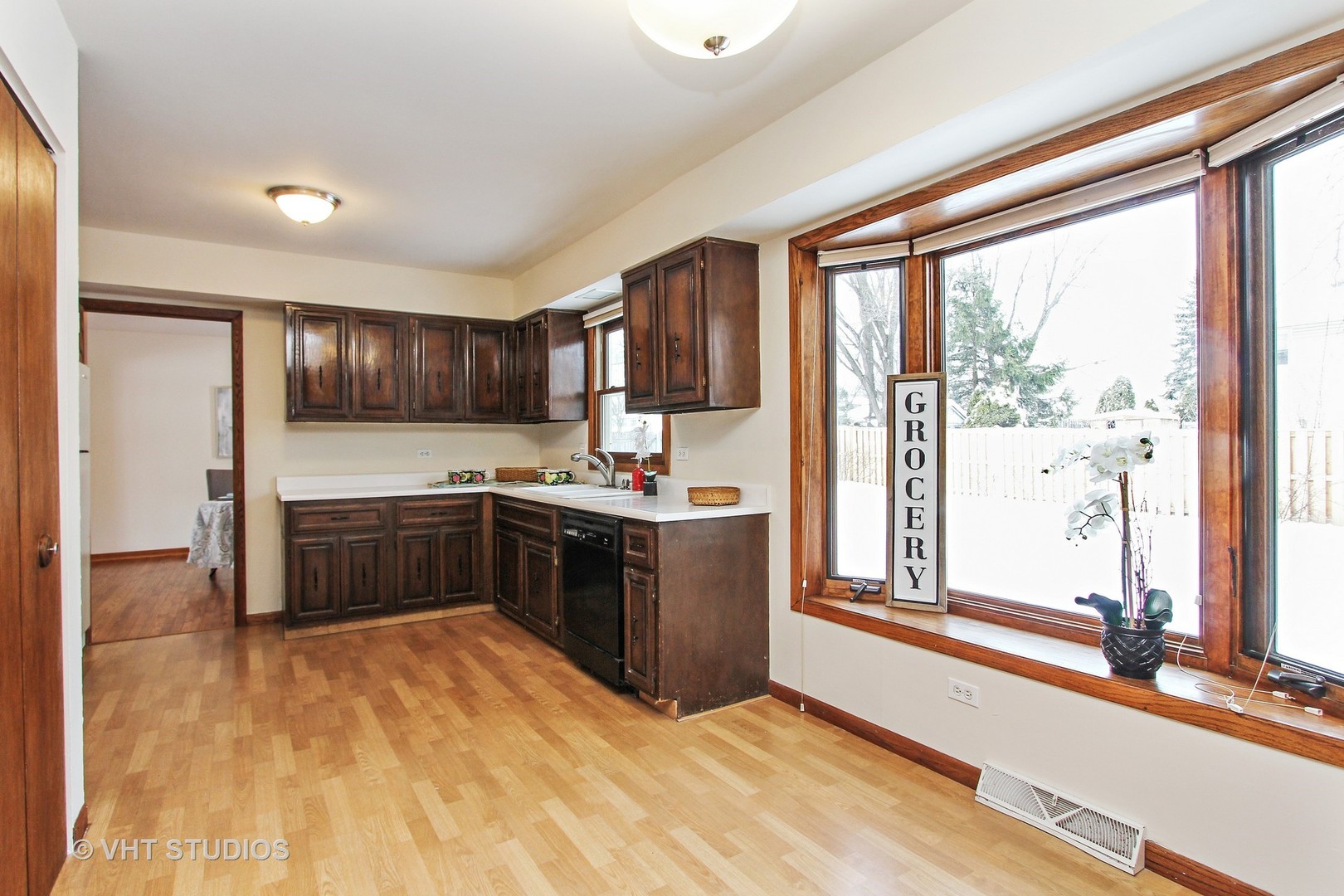 22 Downing Road Buffalo Grove, IL 60089 - Photo 8 of 21 Gallery Image 8