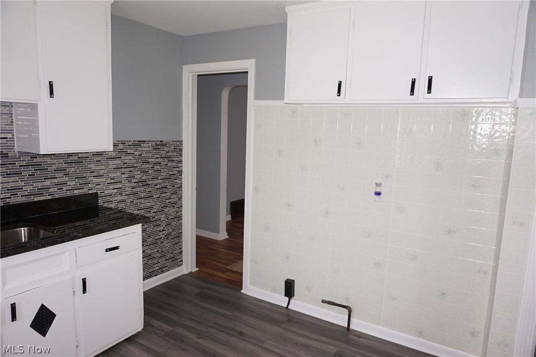 3802 Highland Road Cleveland, OH 44111 - Photo 4 of 24
