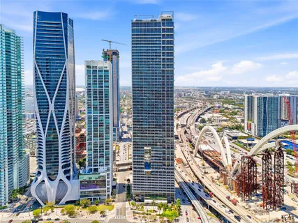 $950,000 | 1100 Biscayne Boulevard, Unit 4402, Miami, FL 33132