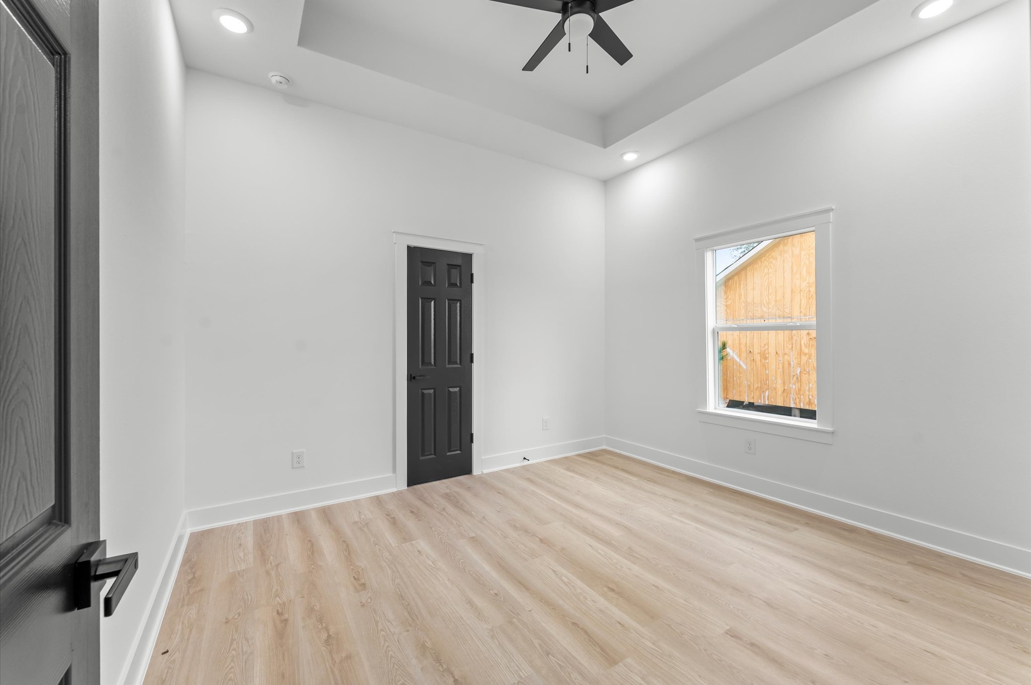 1133 Longleaf Pne Street Huffman, TX 77336 - Photo 21 of 25 Spacious bedrooms with laminate flooring—no carpet anywhere!