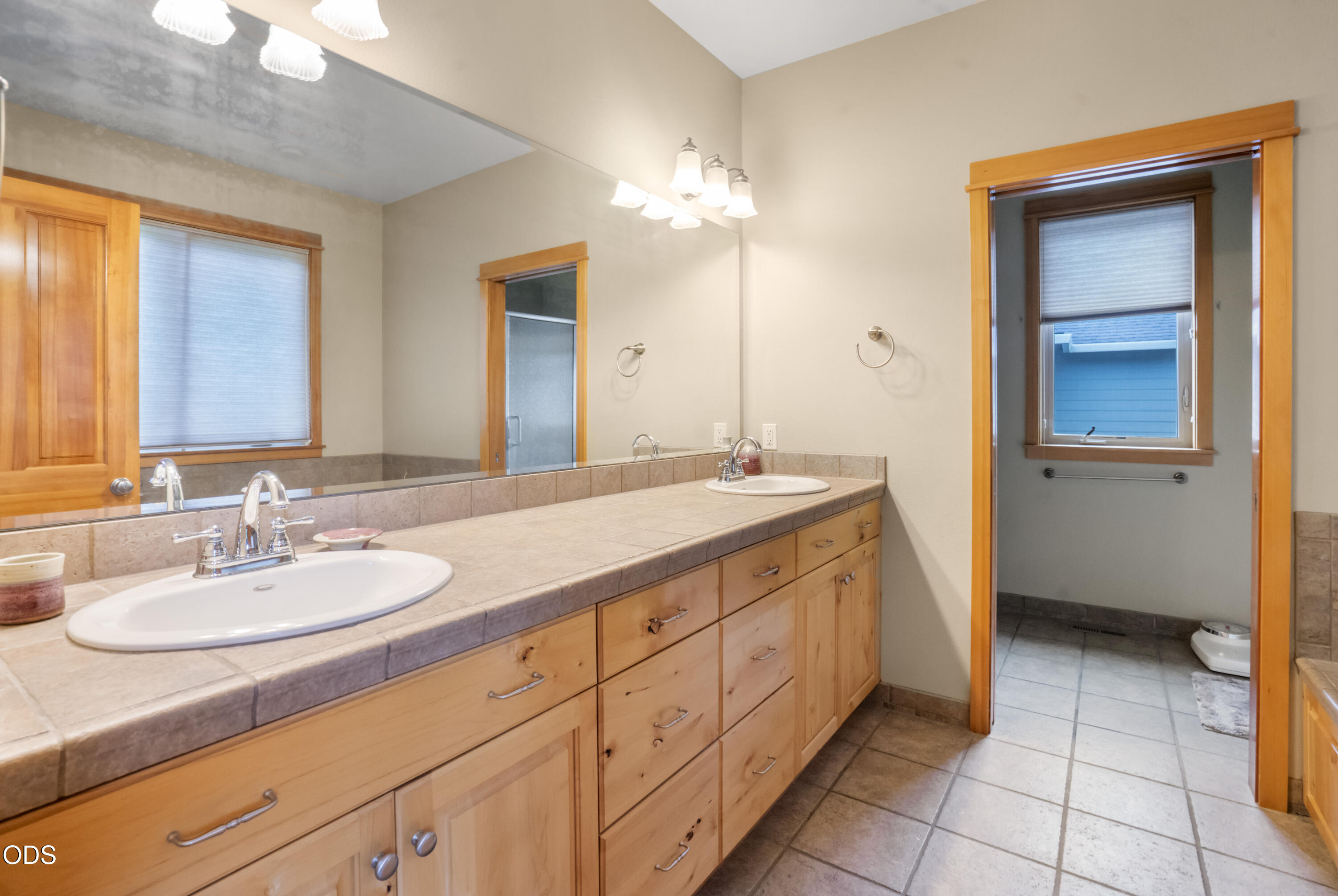 3571 Southwest 36th Place Redmond, OR 97756 - Photo 15 of 39