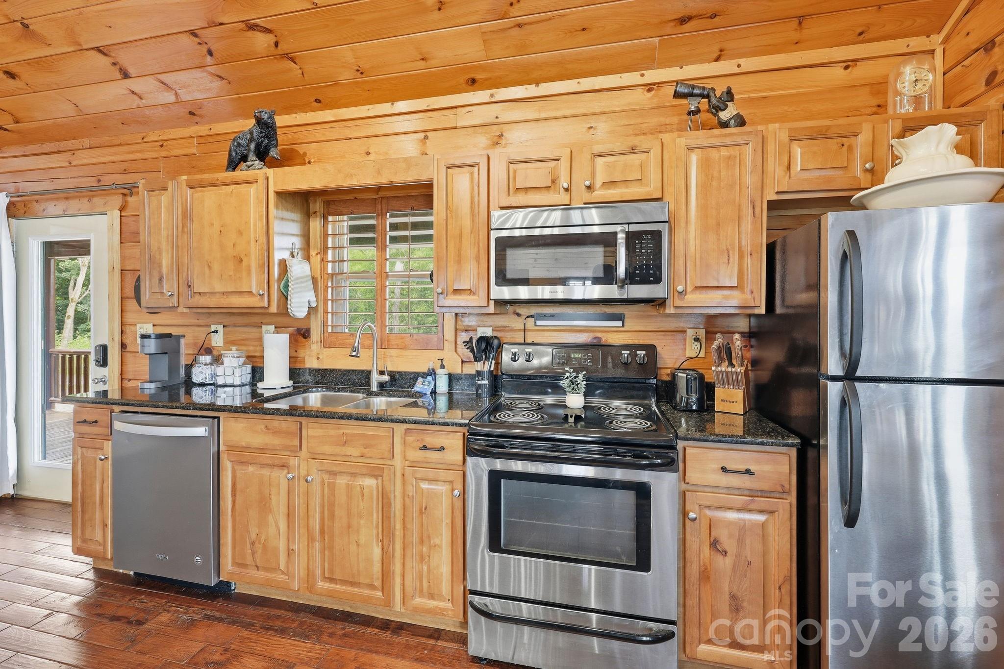 946-140 Honeysuckle Ridge Almond, NC 28702 - Photo 10 of 48