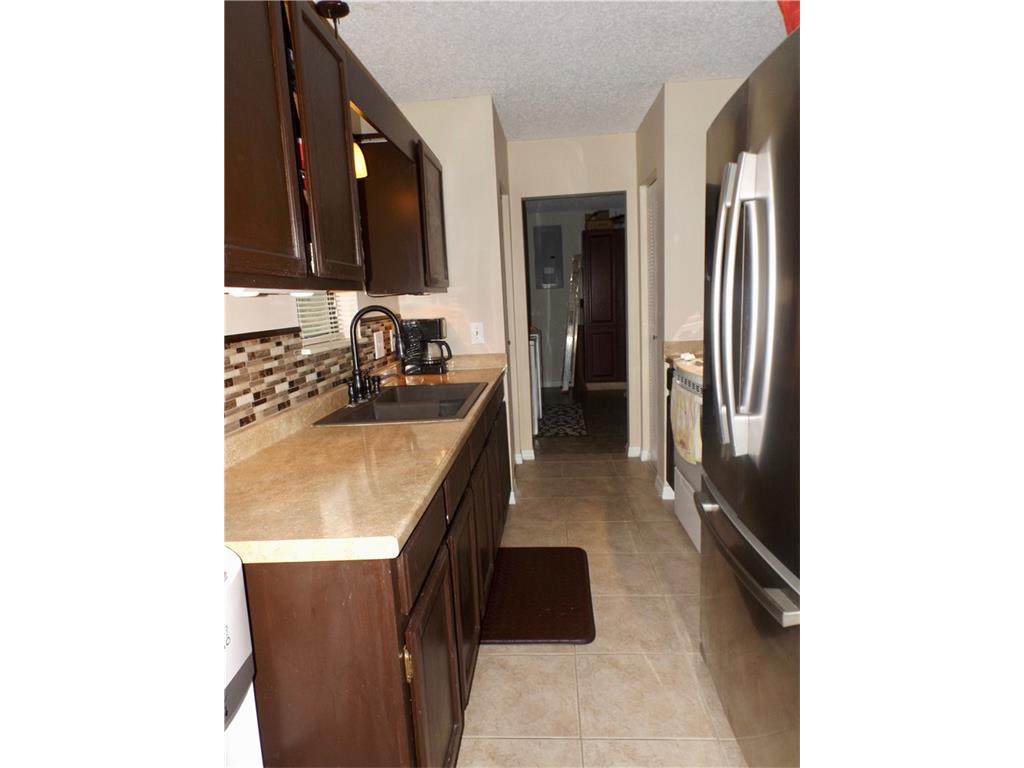 7808 James Road Fort Pierce, FL 34951 - Photo 7 of 23 Gallery Image 7
