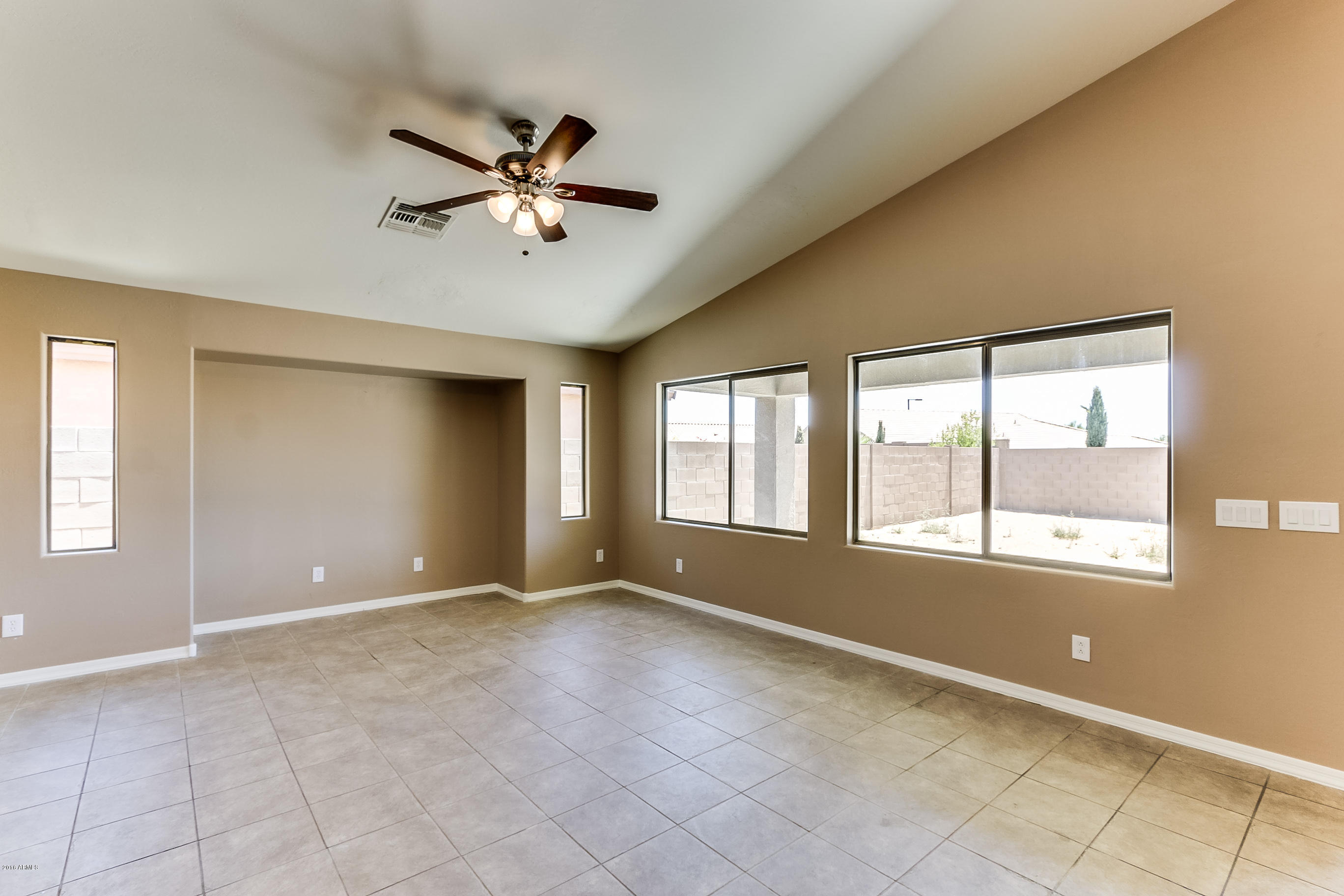 25647 West Ripple Road Buckeye, AZ 85326 - Photo 3 of 16 Ripple - 014