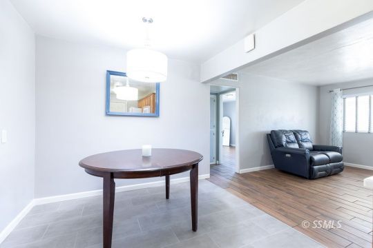 240 West Graaf Avenue Ridgecrest, CA 93555 - Photo 11 of 28 a view of a livingroom with furniture