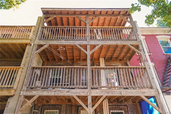 $364,000 | 138-142 South Clark Street, Newburgh, NY 12550