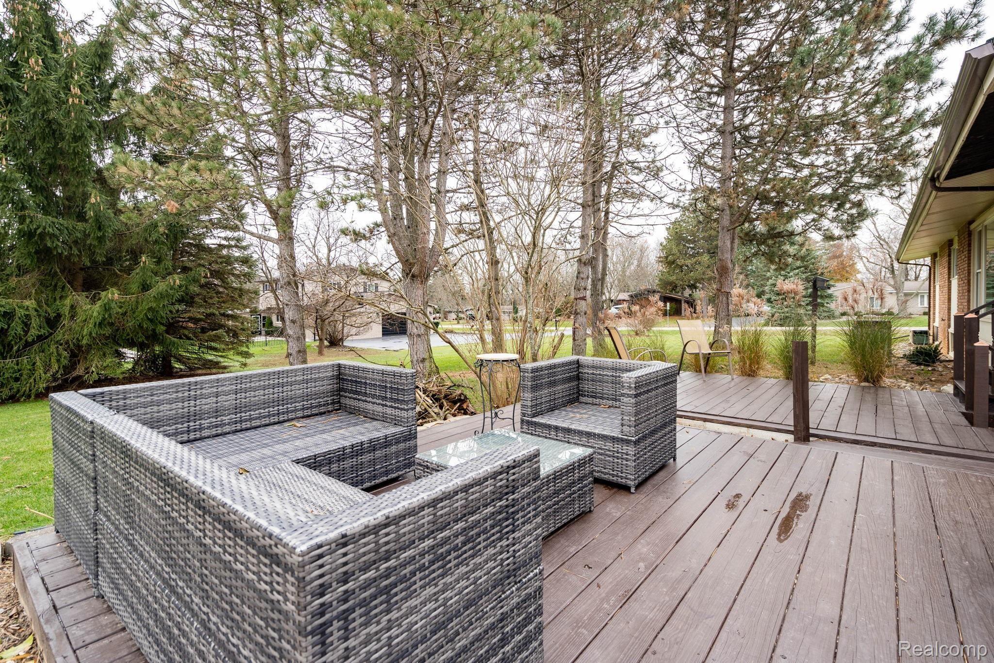 210 Donegal Drive Rochester, MI 48309 - Photo 44 of 48 44-web-or-mls-210-Donegal-Dr-44.jpg