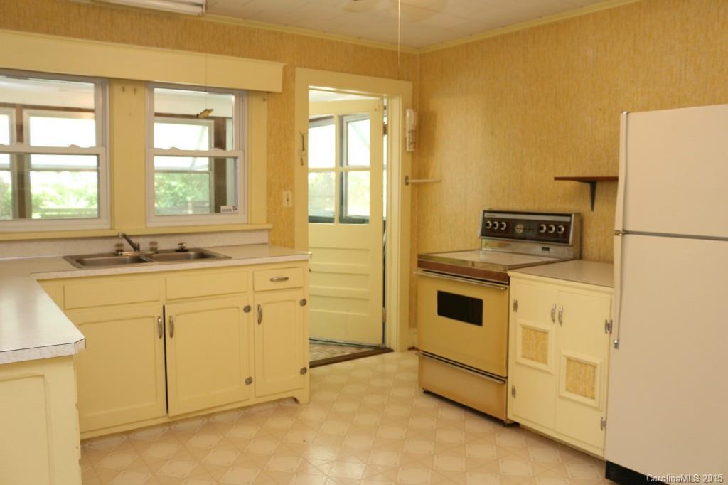 628 Spring Street Southwest, Unit 3 Concord, NC 28025 - Photo 8 of 17 Gallery Image 8
