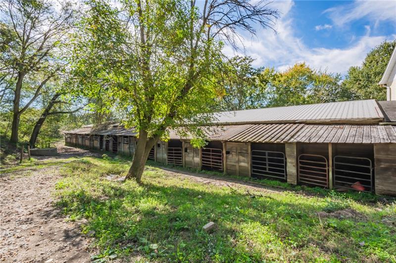 136 Weir Cole Road Prosperity, PA 15329 - Photo 4 of 25