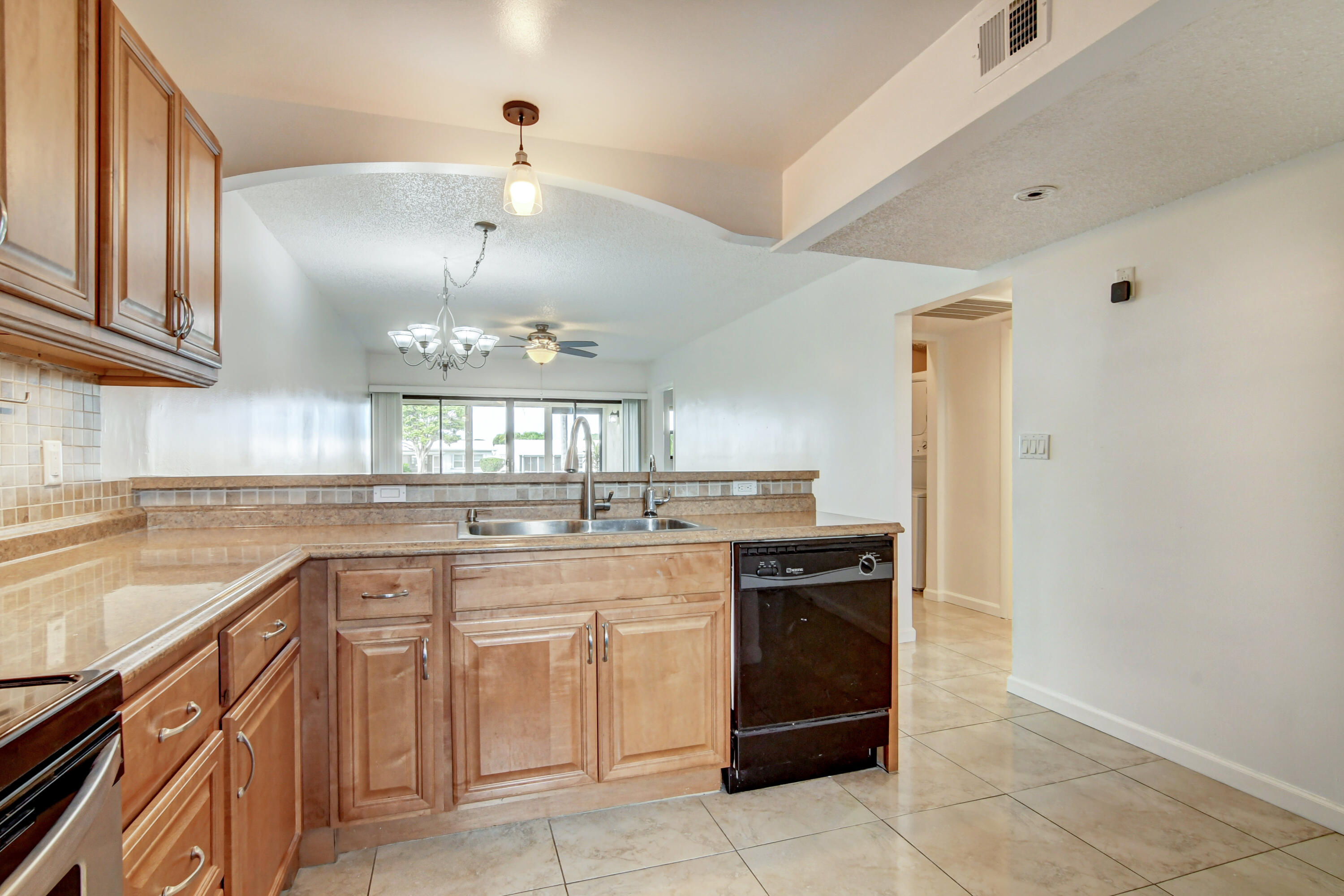 2141 Woolbright Road, Unit L101 Boynton Beach, FL 33426 - Photo 19 of 46 19_dsc_0095_6_7_8_9