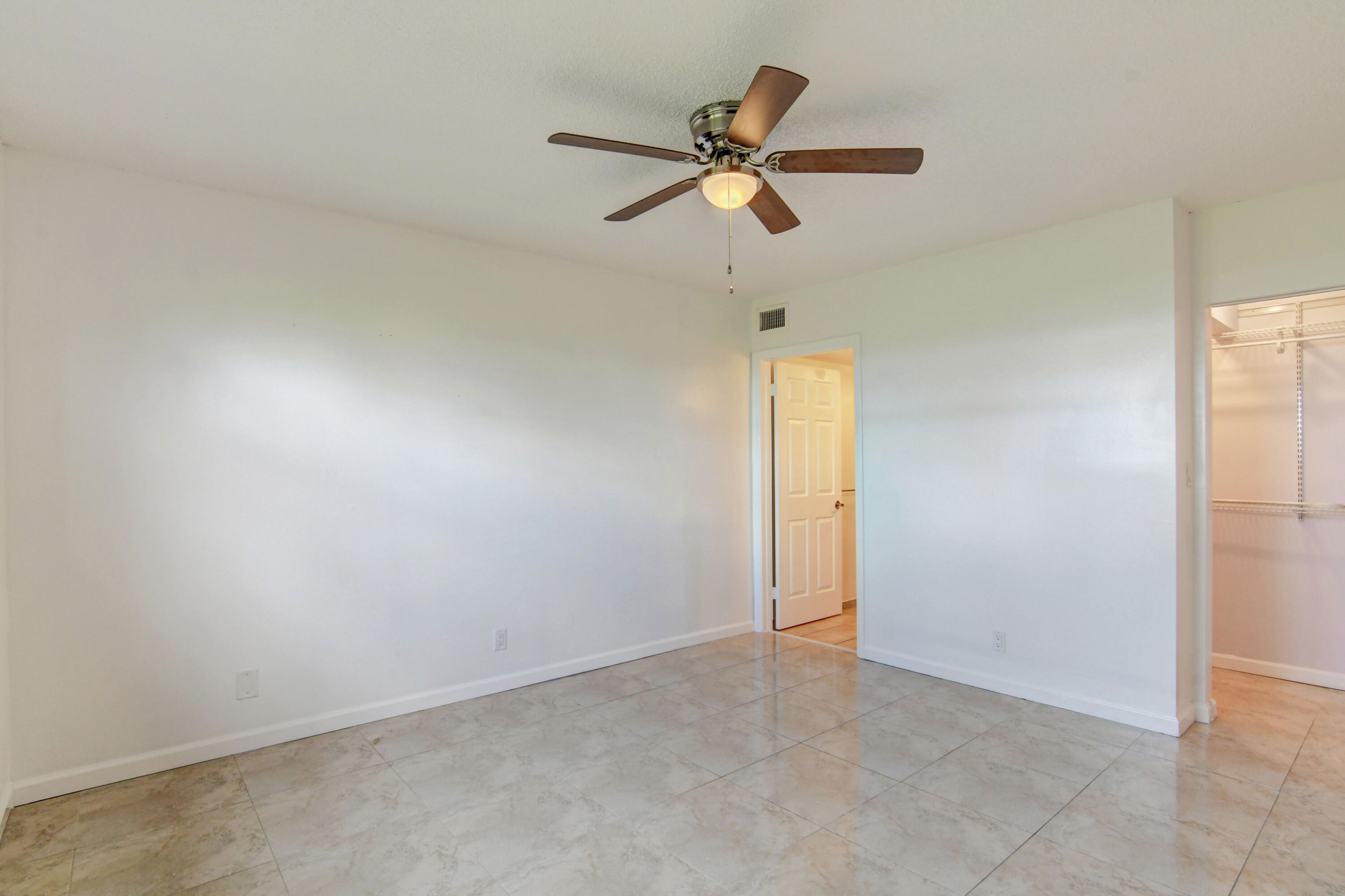 2141 Woolbright Road, Unit L101 Boynton Beach, FL 33426 - Photo 23 of 46 23_dsc_0140_1_2_3_4