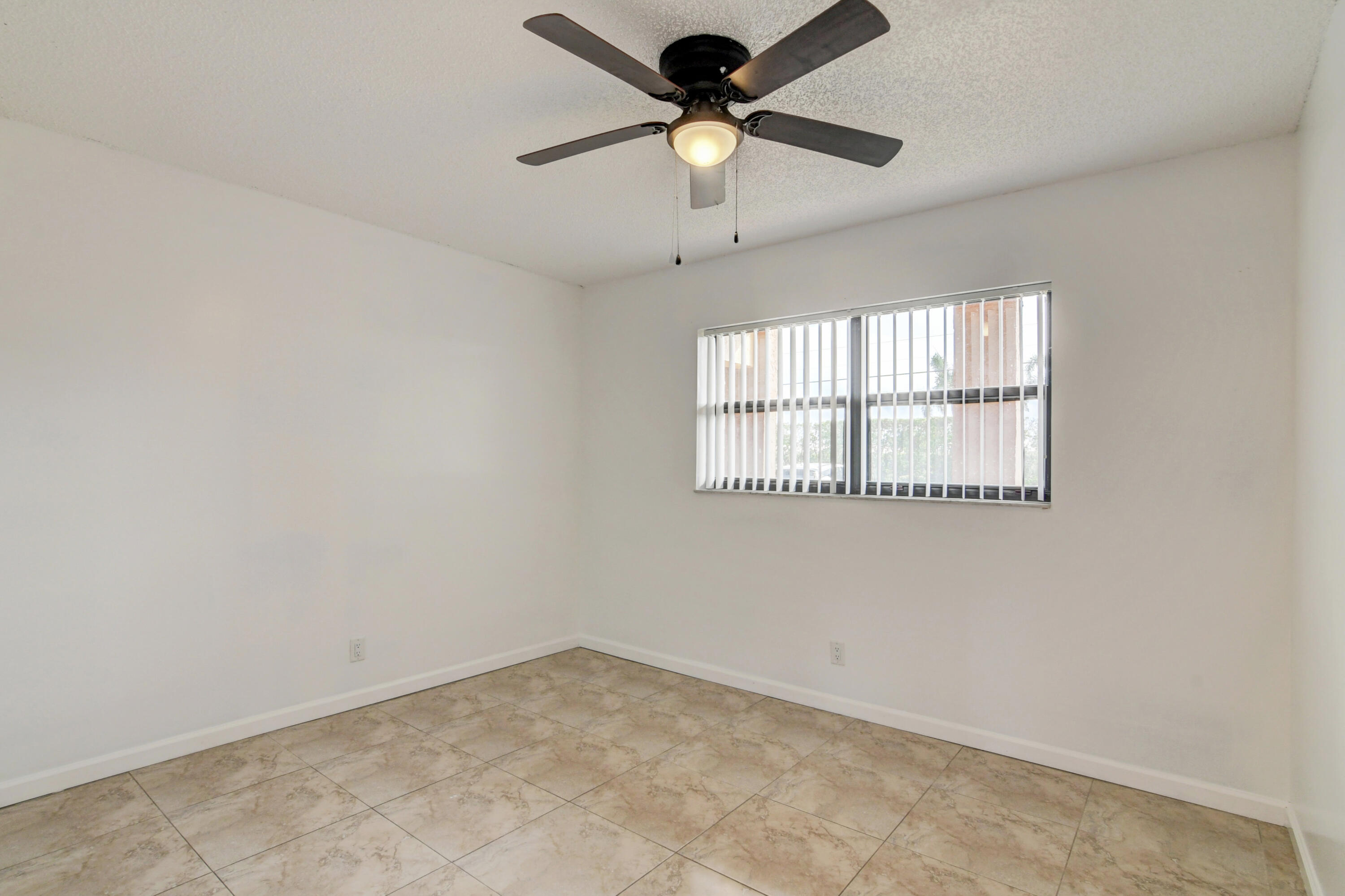 2141 Woolbright Road, Unit L101 Boynton Beach, FL 33426 - Photo 28 of 46 28_dsc_0180_1_2_3_4